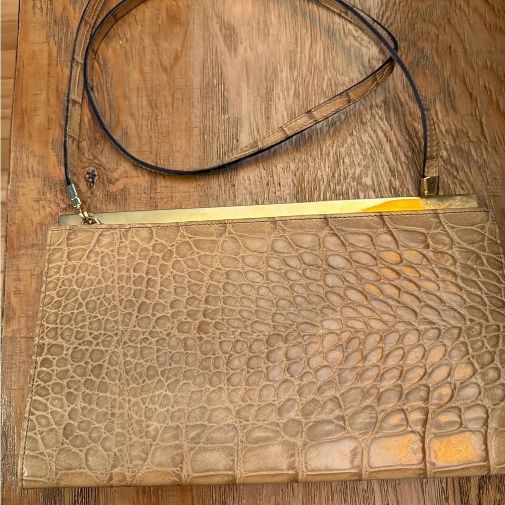 Rene New York VINTAGE Elegant Tan Crocodile-Embossed Purse immaculate condition